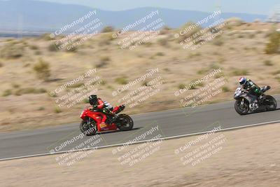 media/Apr-20-2025-AHRMA (Sun) [[393a79c373]]/Race/Group 11 early race/Turn 4b/